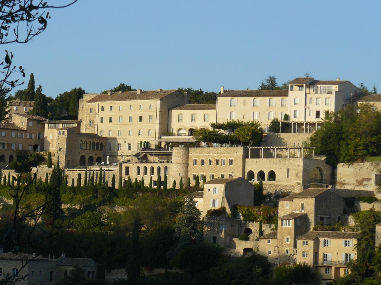 Vue du versant de Gordes